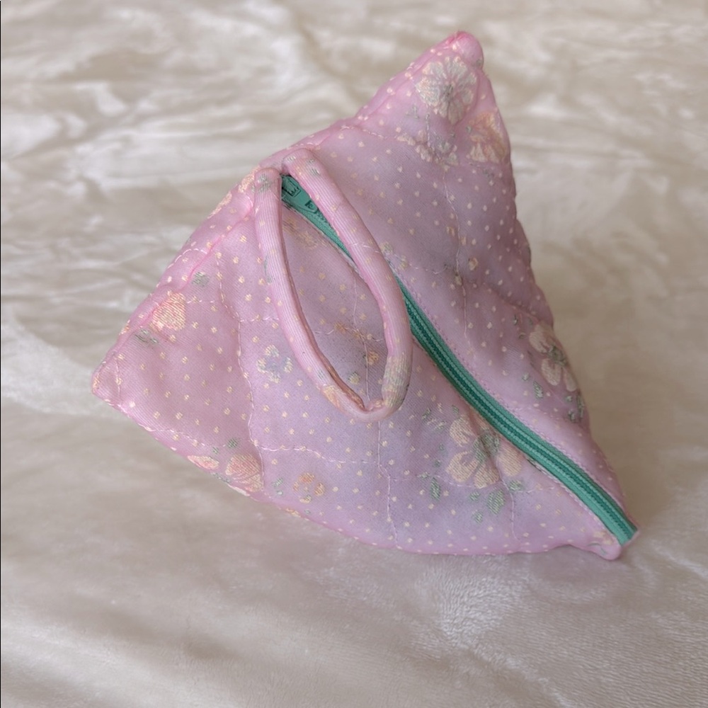 Pink pyramid pouch handbag